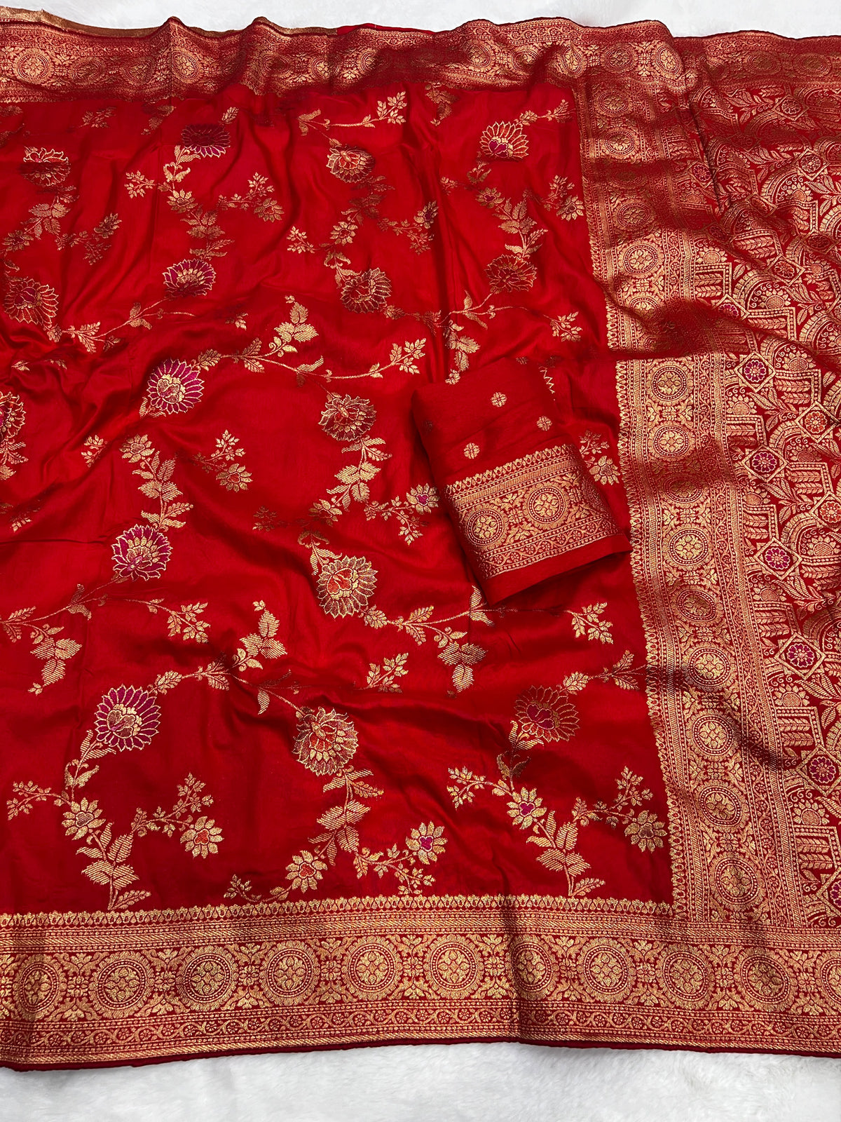 Karwa Chauth Special Traditional Red Saree with Unstitched Blouse