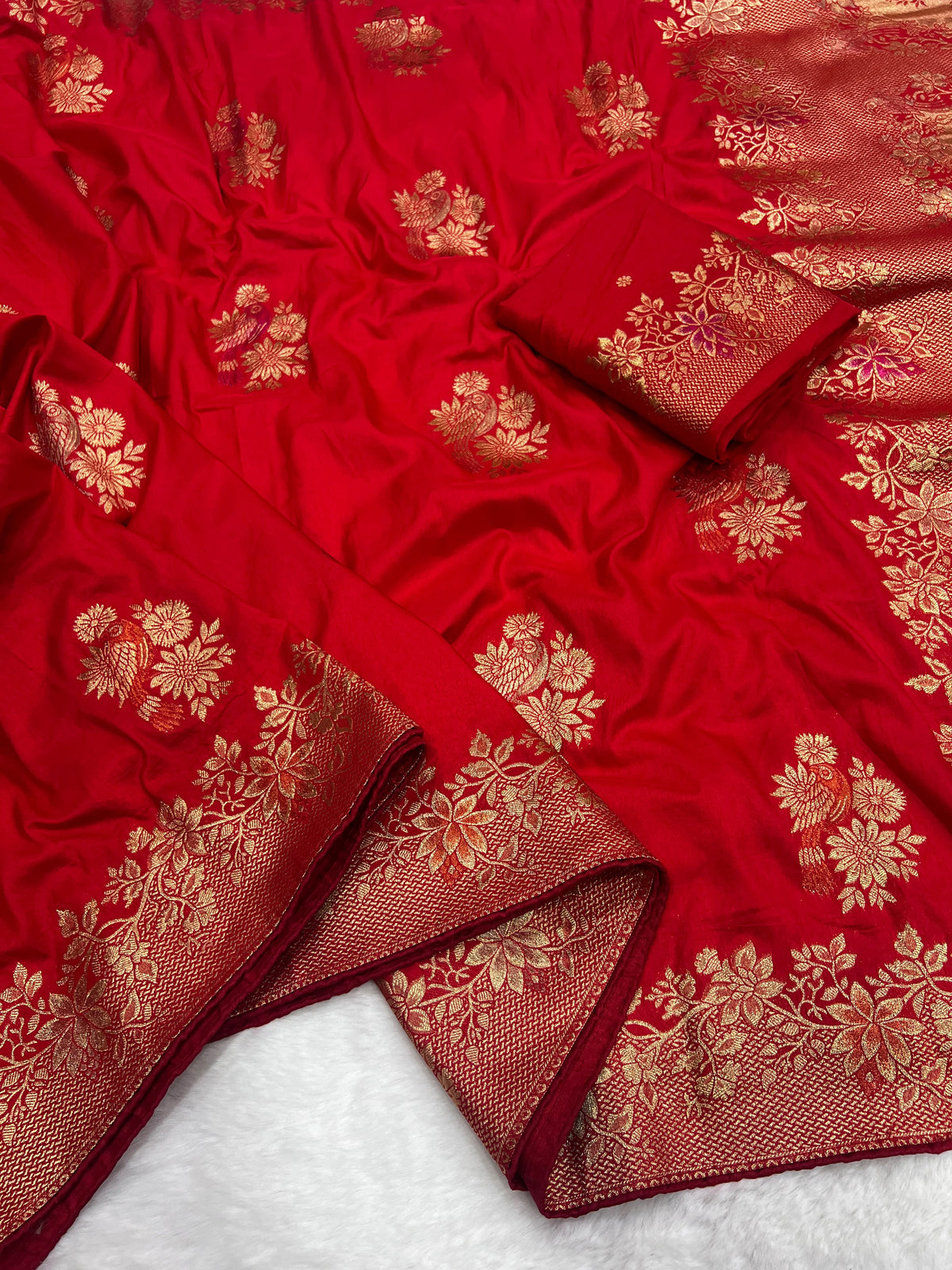 Karwa Chauth Special Traditional Red Saree with Unstitched Blouse