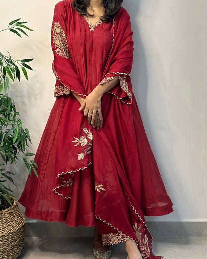 Premium Designer Anarkali Kurti Set – Elegant & Classy Look!