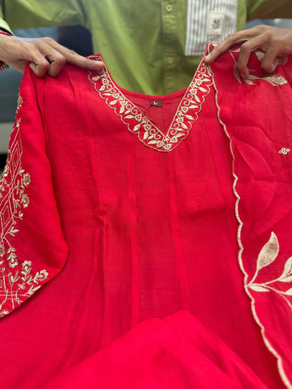Premium Designer Anarkali Kurti Set – Elegant & Classy Look!