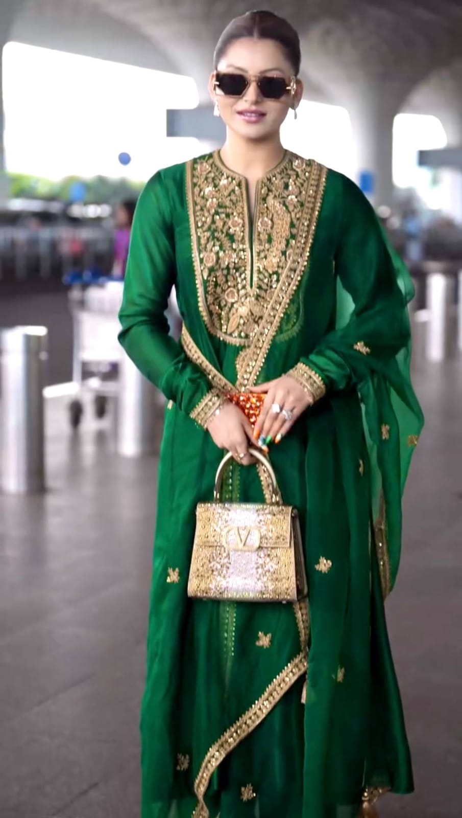 Party Wear & Festival Look Pur Fandy Sillk Gown,Dupatta & Bottom Set
