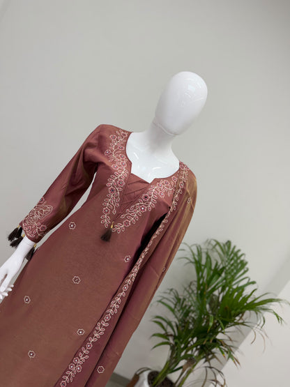 DESIGNER MIRROR EMBROIDERED WORKED KURTI PANT  WITH DUPATTA