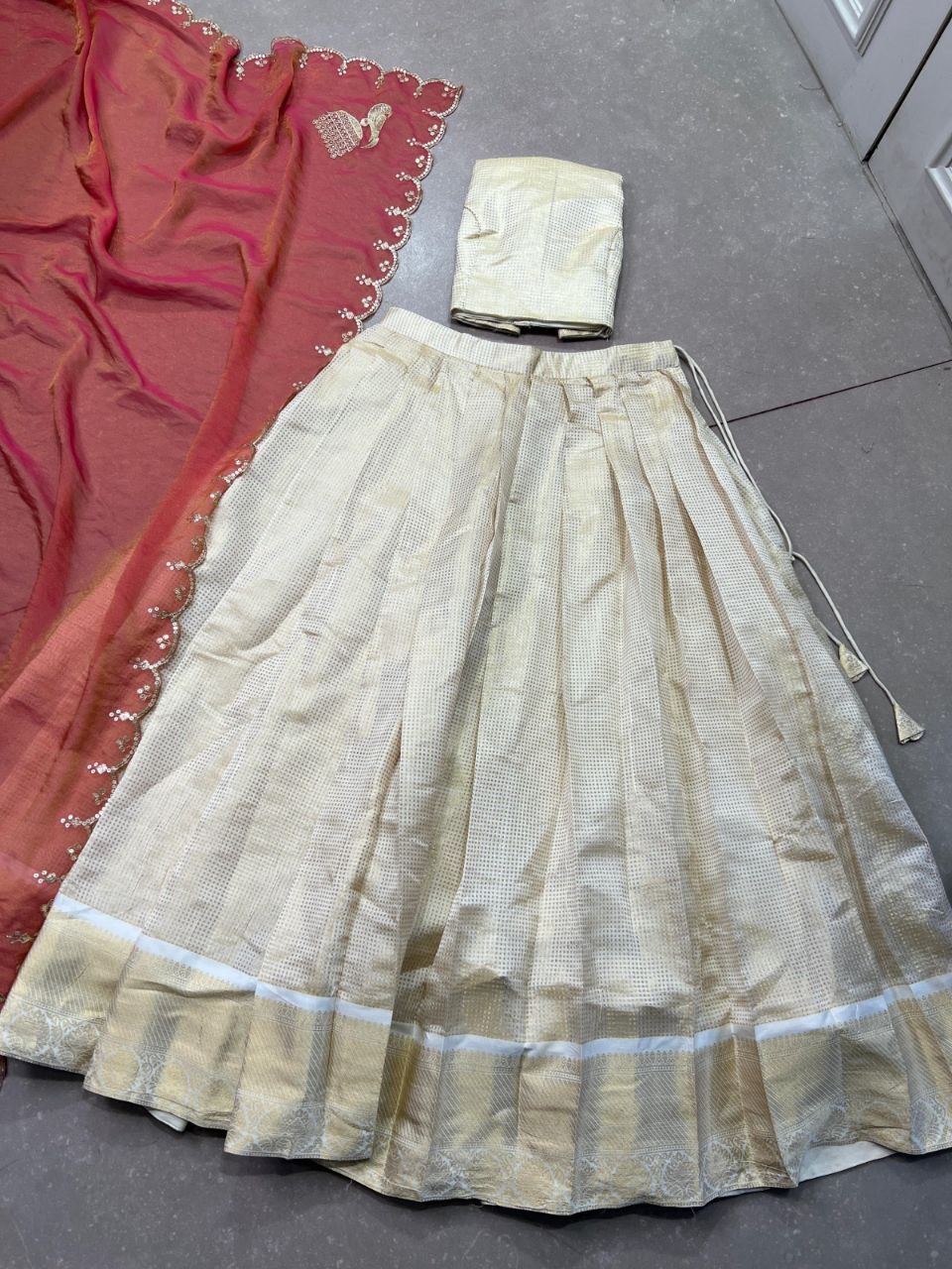 Traditional Lehenga Choli With Dupatta