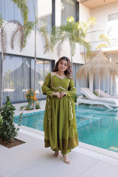 Mehndi Green Designer Anarkali Kurti Pant With Dupatta